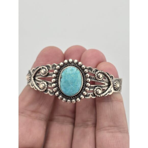 VINTAGE FRED HARVEY NATIVE AMERICAN TURQUOISE CUFF BRACELET - Picture 8 of 16